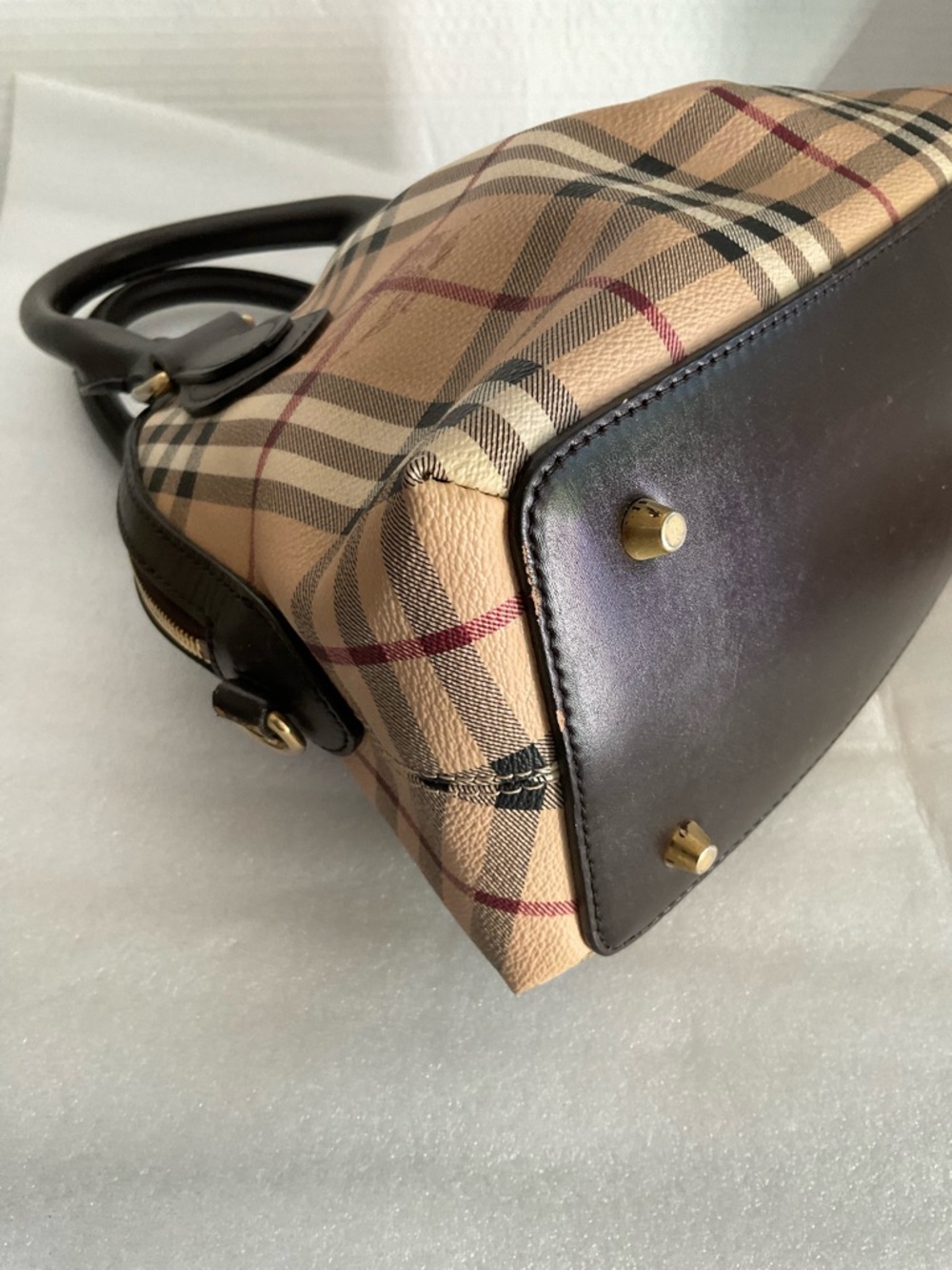 Burberry Beige Plaid Shoulder Bag with Dark Brown Leather Trim - Picture 8 of 16